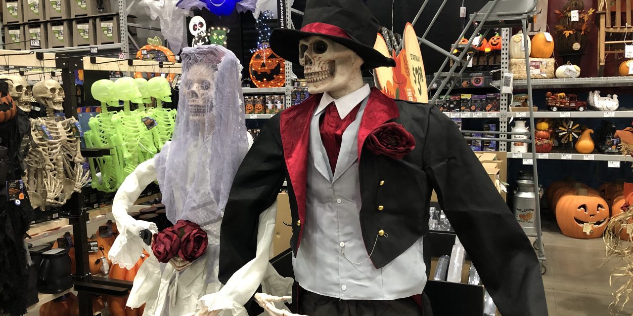 New For 2020 Holiday Living Bride and Groom Skeleton From Lowes