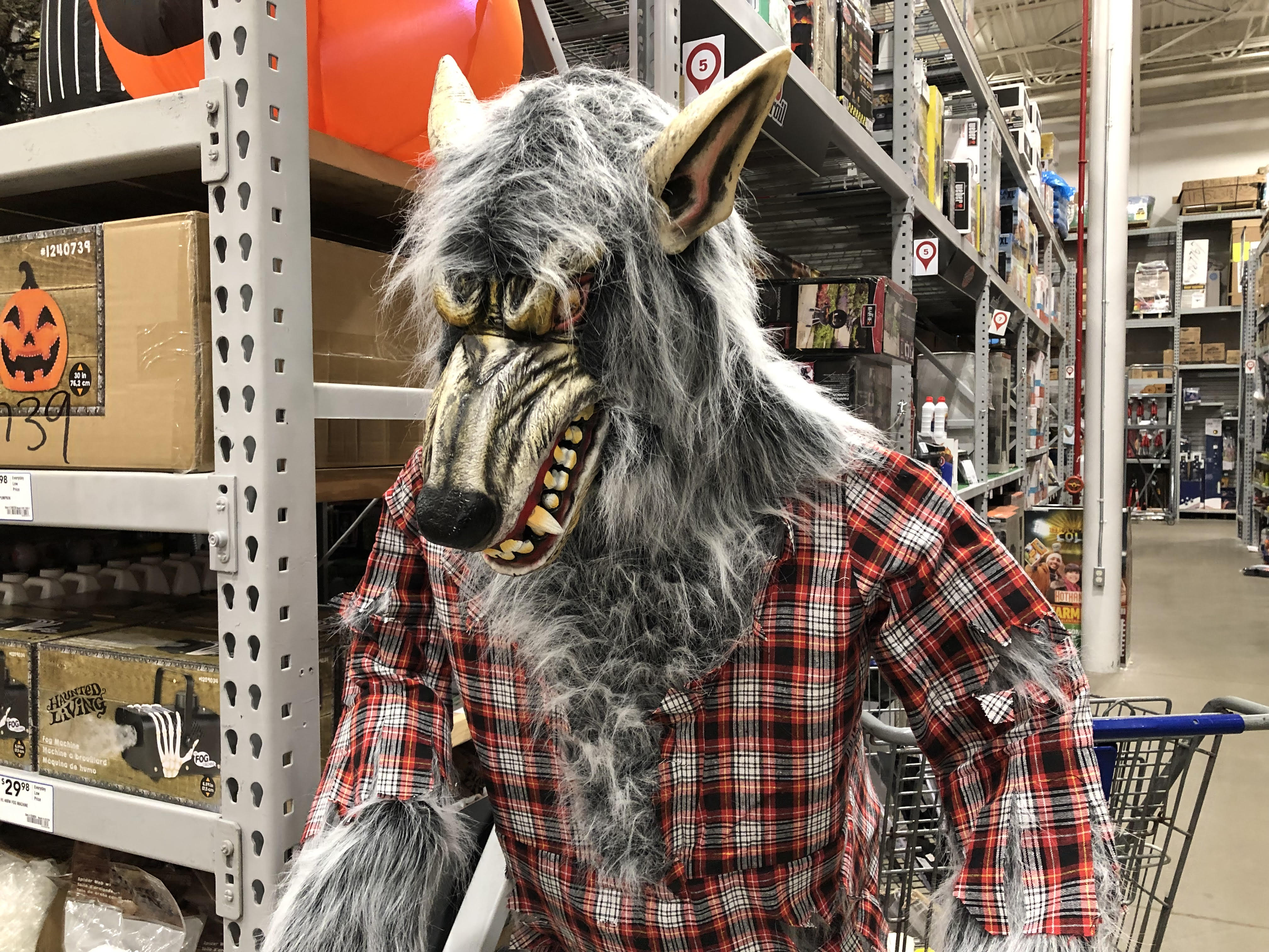 New For 2019: Holiday Living Werewolf From Lowes – AnimatronicHalloween.com